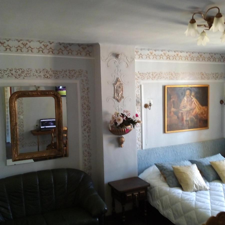 Appartement de Ville Médiévale Vinca Extérieur photo
